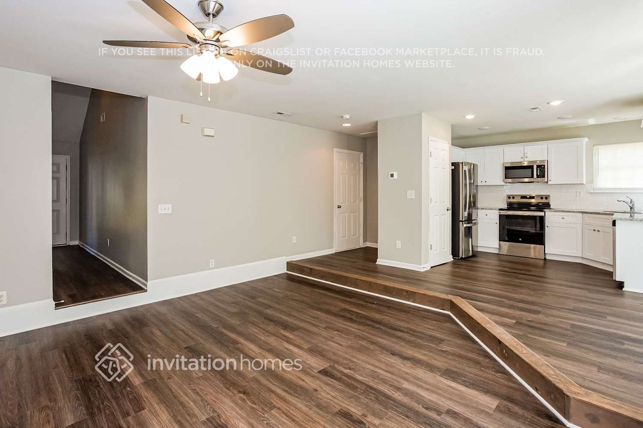 8617 Berrybrook Ln - Photo 7 of 18