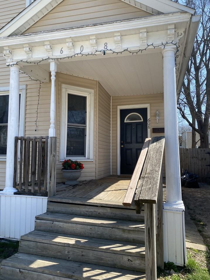 608 Fremont Ave Nw - Photo 3 of 23