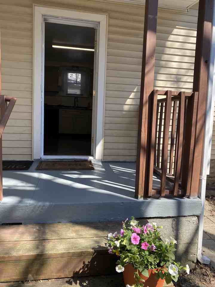 608 Fremont Ave Nw - Photo 7 of 23