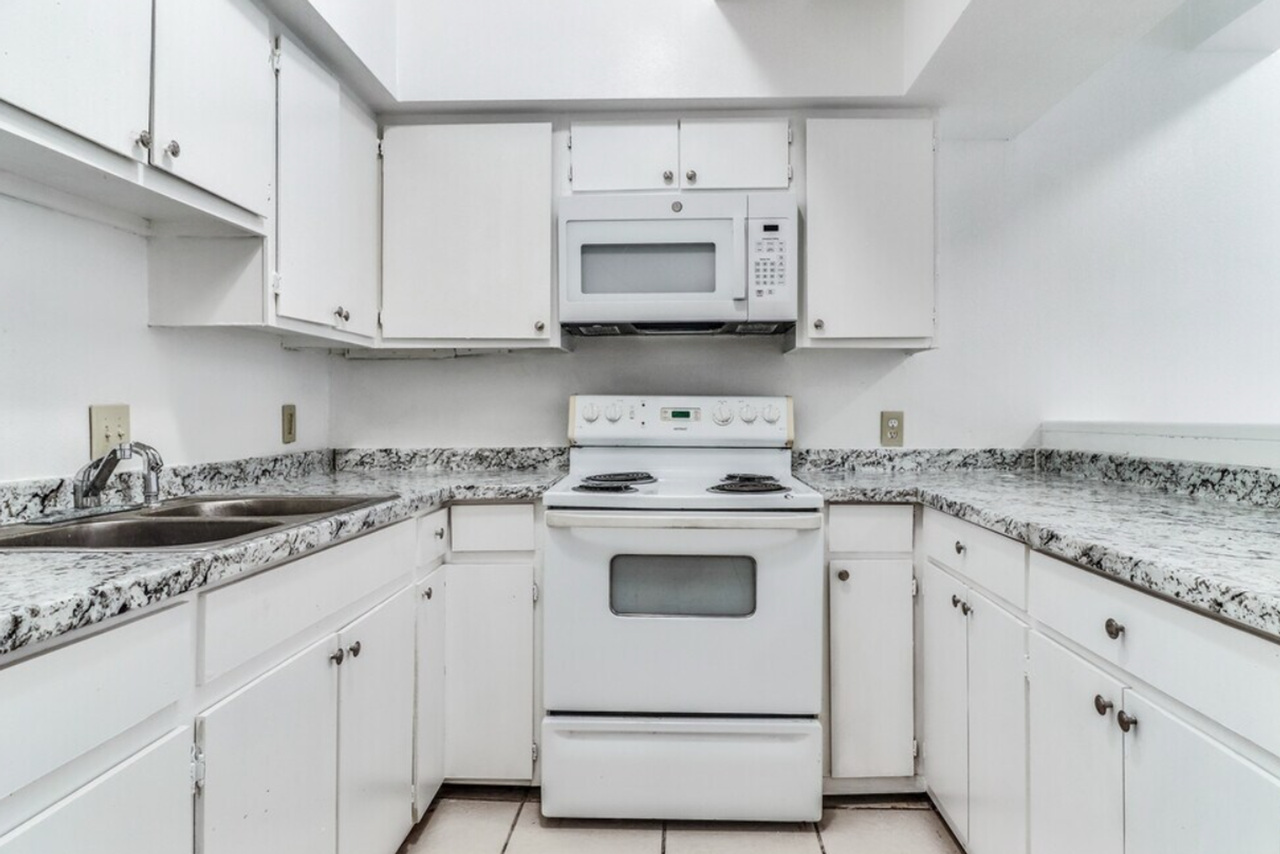 Landfair Complex - Photo 5 of 16