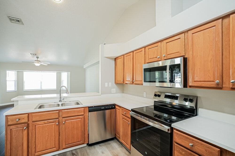 72 Long Meadow Ln - Photo 7 of 16