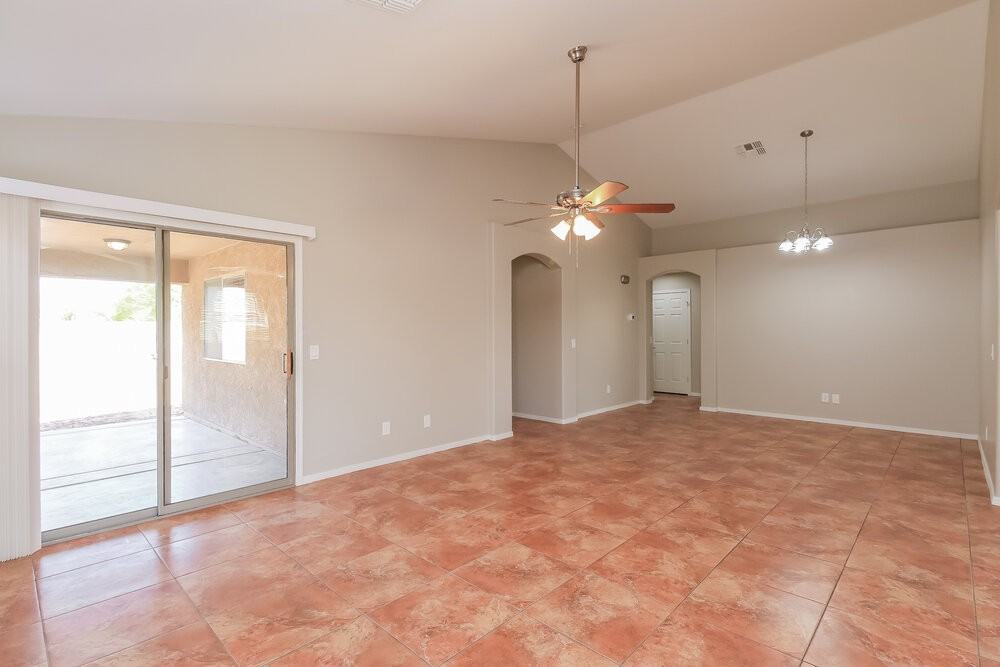 1604 S 80th Ln - Photo 4 of 16