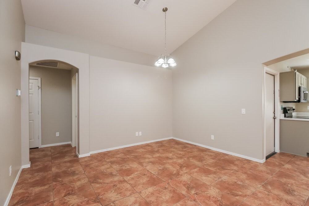 1604 S 80th Ln - Photo 7 of 16