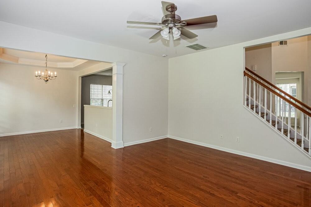 11240 Cypress View Dr - Photo 7 of 17