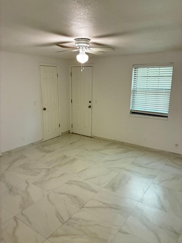 1530 Ryar Rd - Photo 3 of 16