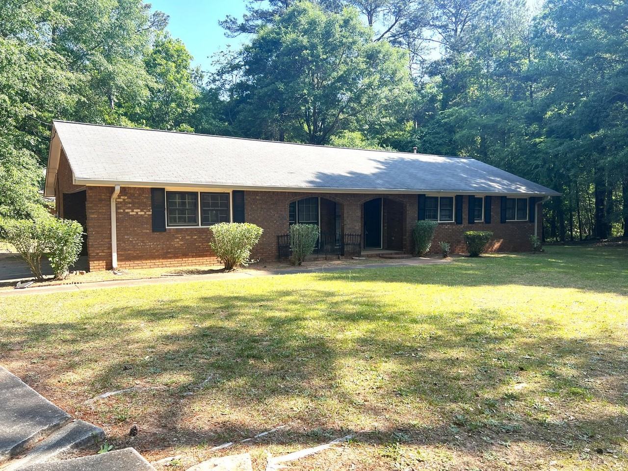 551 Racetrack Rd - Photo 3 of 32