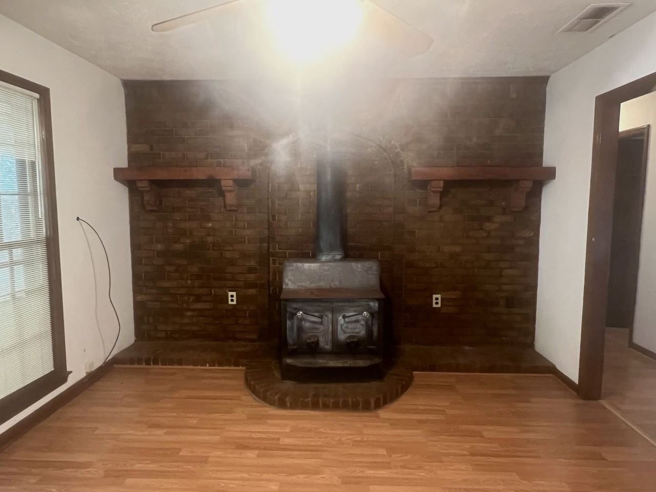 551 Racetrack Rd - Photo 6 of 32