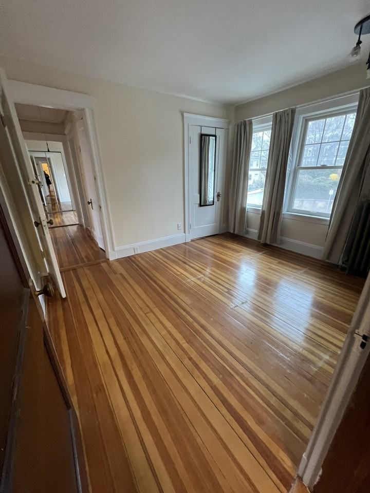 62 Ainsworth Street - Photo 7 of 29