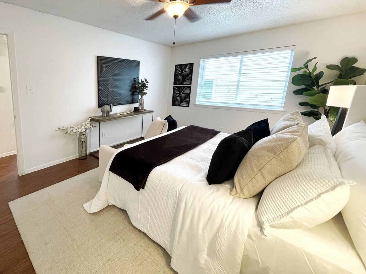 2707 Windswept Cv #103 - Photo 4 of 6