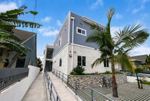featured image of 1212 W 37th Dr