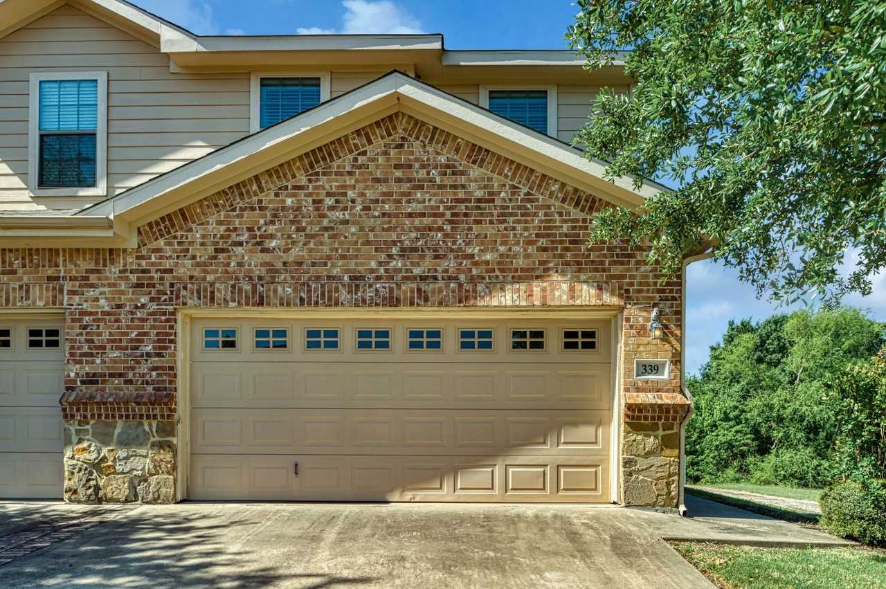339 Orbit Dr - Photo 2 of 29