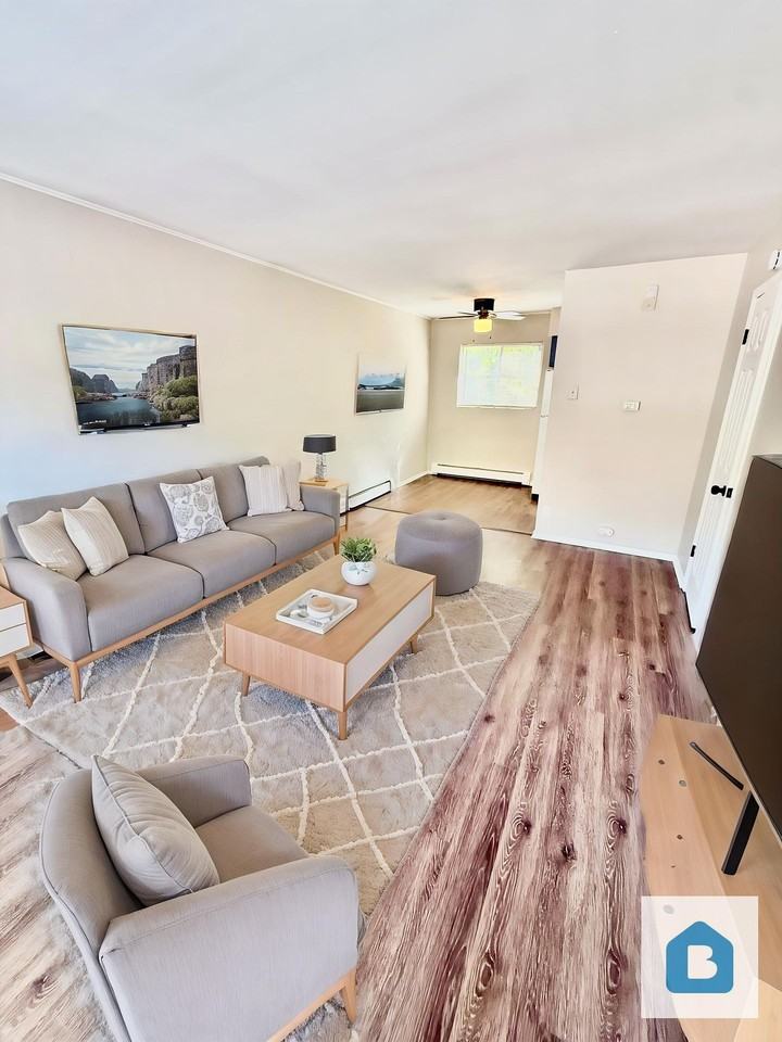 1217 Manitou Avenue - Photo 3 of 7