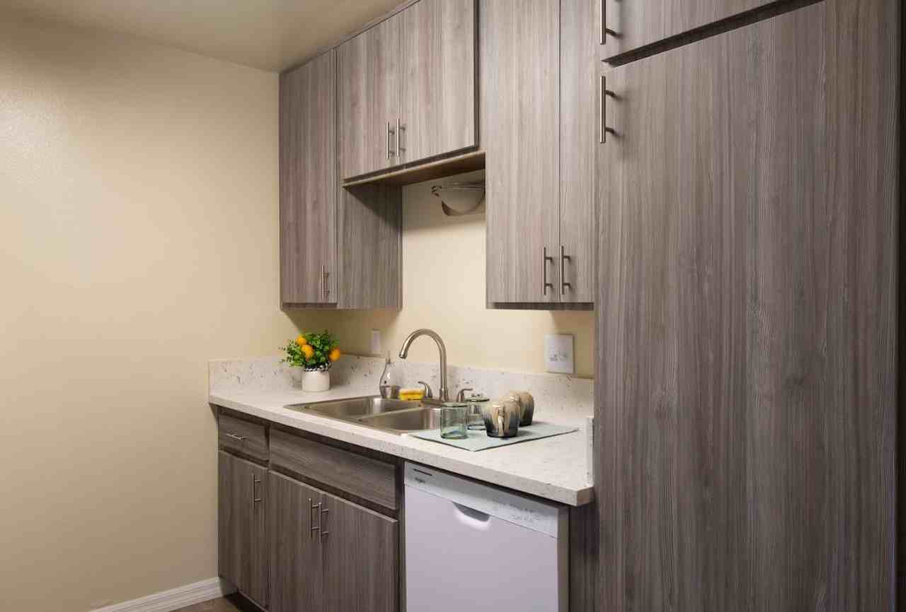 Gold Coast Apartments - Photo 2 of 10