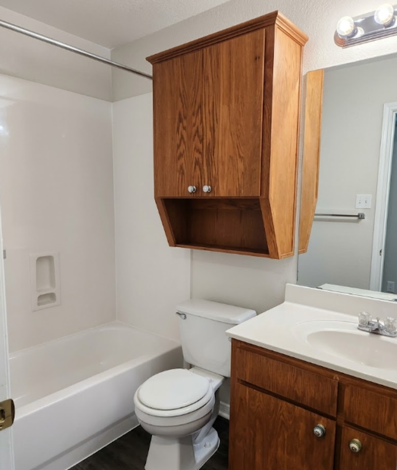1606 Libby Ln - Photo 6 of 9