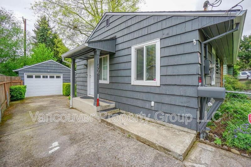 1206 Grand Blvd - Photo 3 of 20