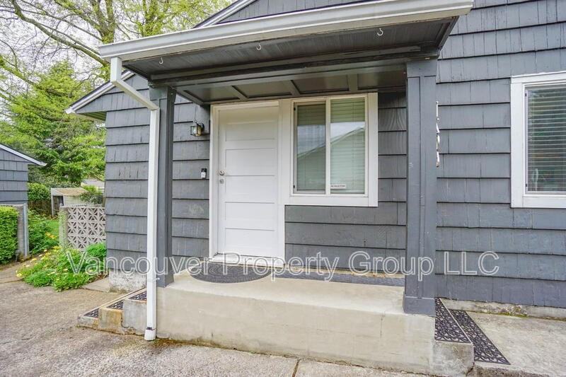 1206 Grand Blvd - Photo 4 of 20