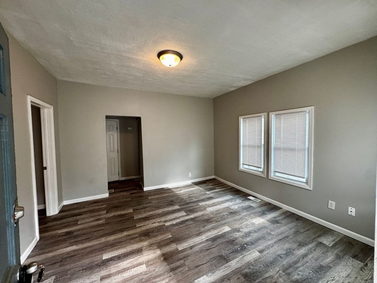 3627 3627 Parthenia Ave - 3627 Parthenia Ave - Photo 3 of 11