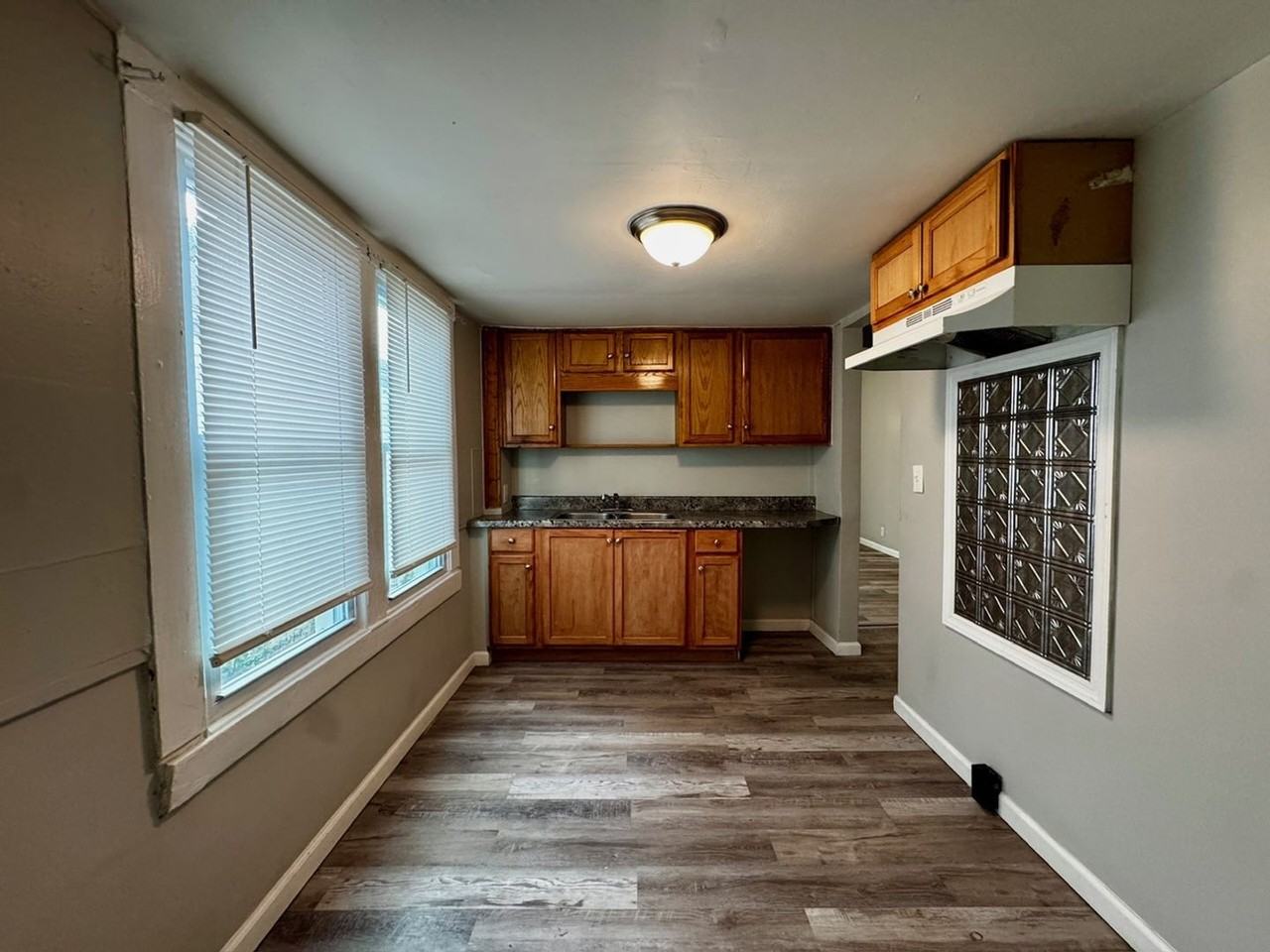 3627 3627 Parthenia Ave - 3627 Parthenia Ave - Photo 5 of 11