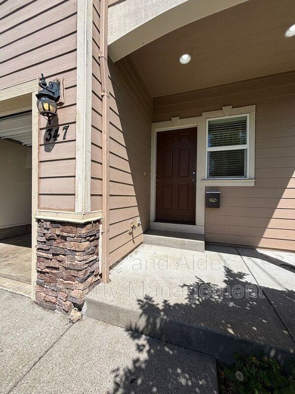 347 Norway St Ne - Photo 3 of 50