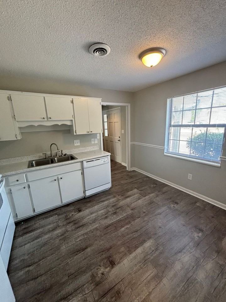 1837 1837 Lively Rd - 1837 Lively Rd - Photo 3 of 12