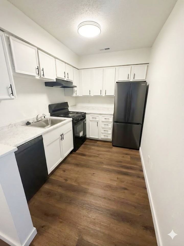 Birch Apartments - Photo 4 of 5