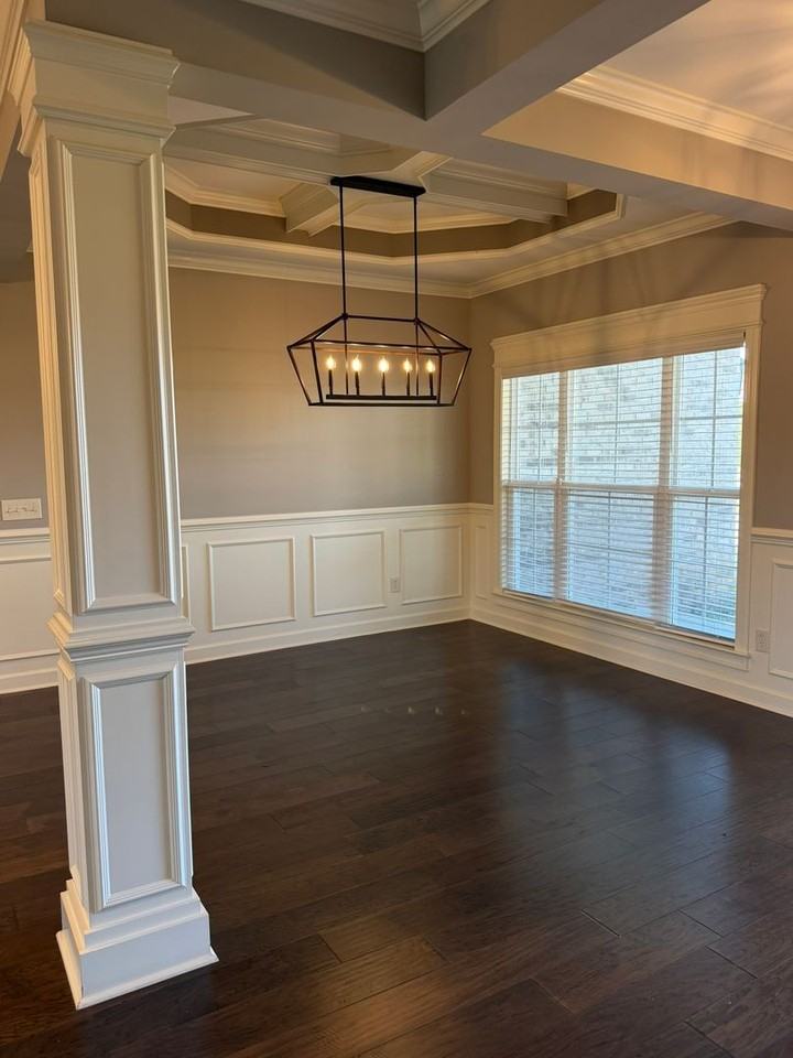 469 Madison Ave - Photo 4 of 23