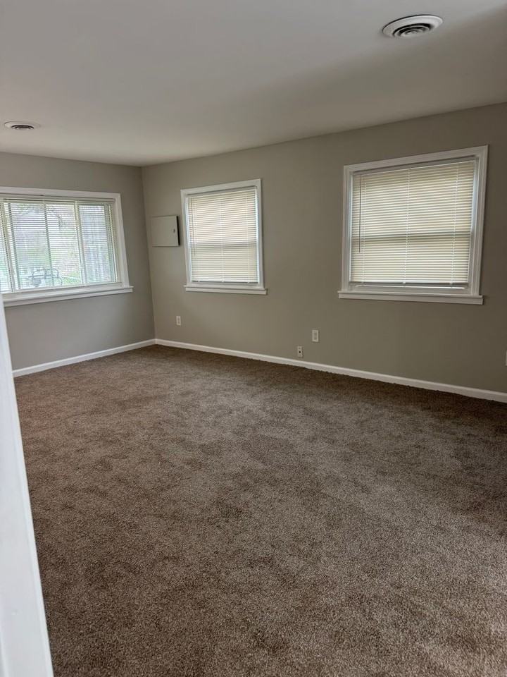784 Porteous Dr - Photo 6 of 7
