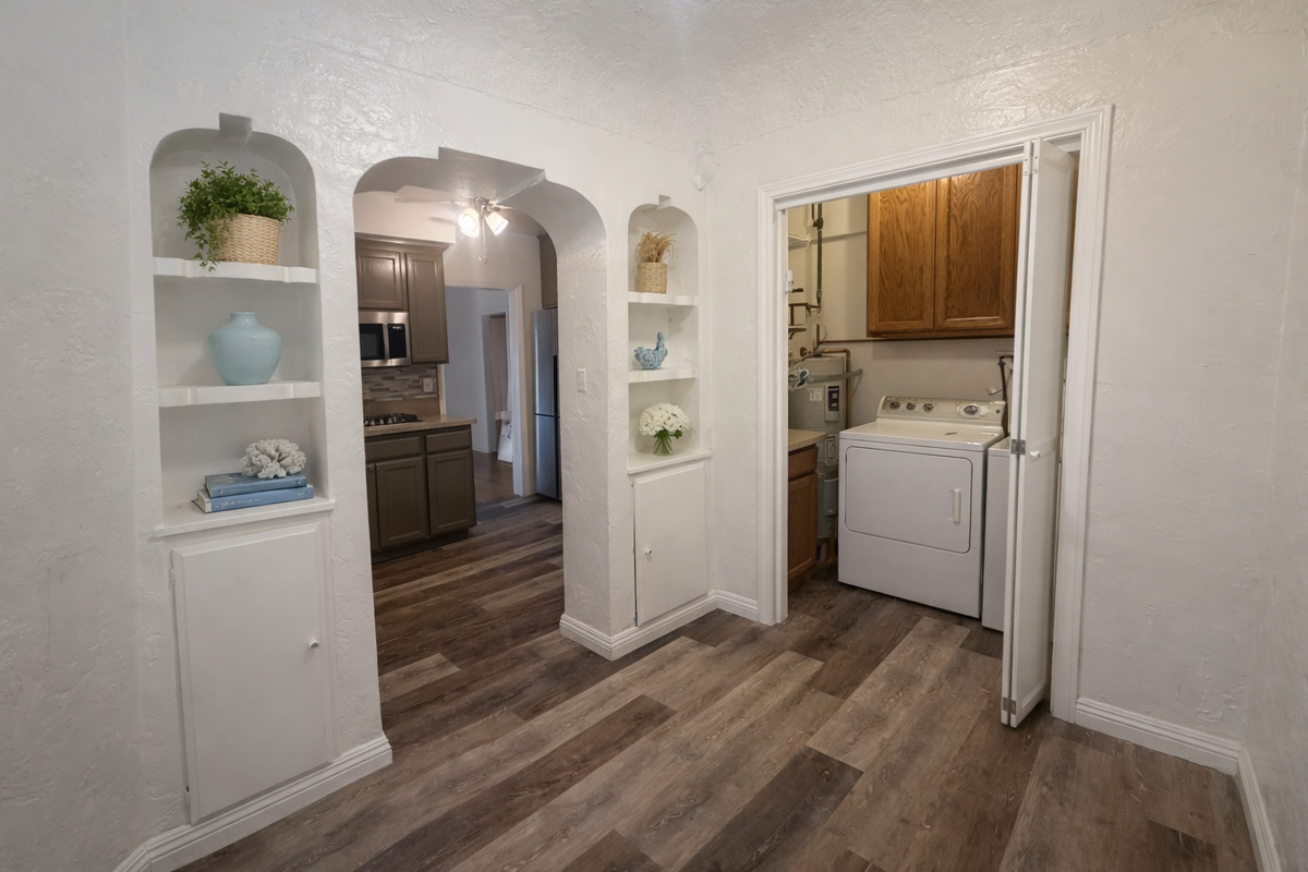 160 Santa Ana Ave - Photo 7 of 14