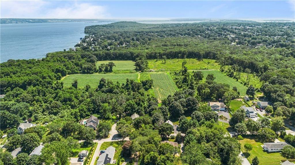 93 Kickemuit Ave - Photo 6 of 34