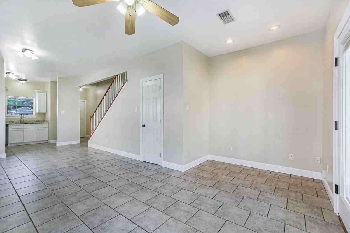 4317 Downs St - Photo 7 of 13