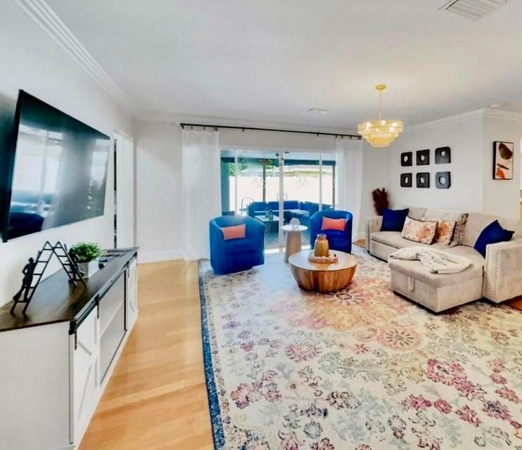 5940 Ne 22nd Ave - Photo 3 of 19