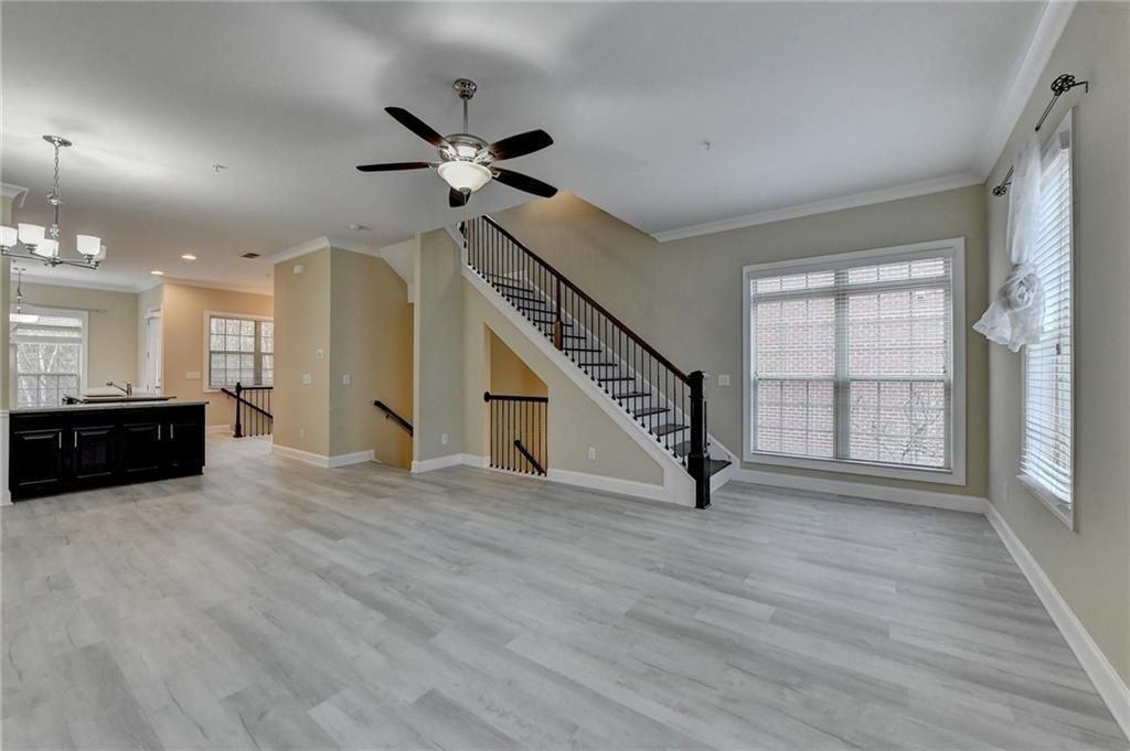 2405 Tenor Ln - Photo 7 of 50