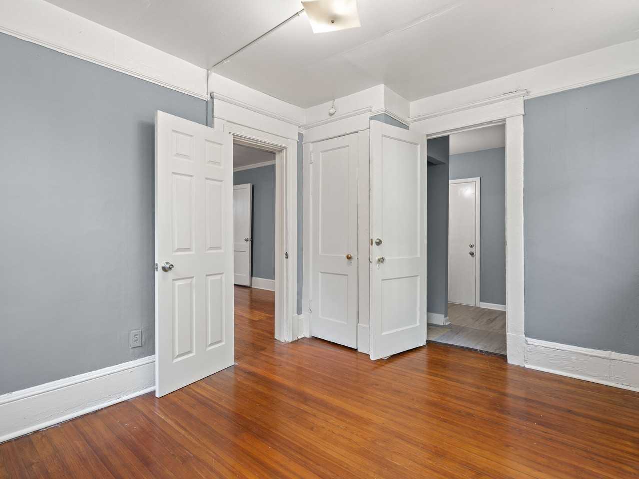 160 4th St Ne #9 - Photo 3 of 16