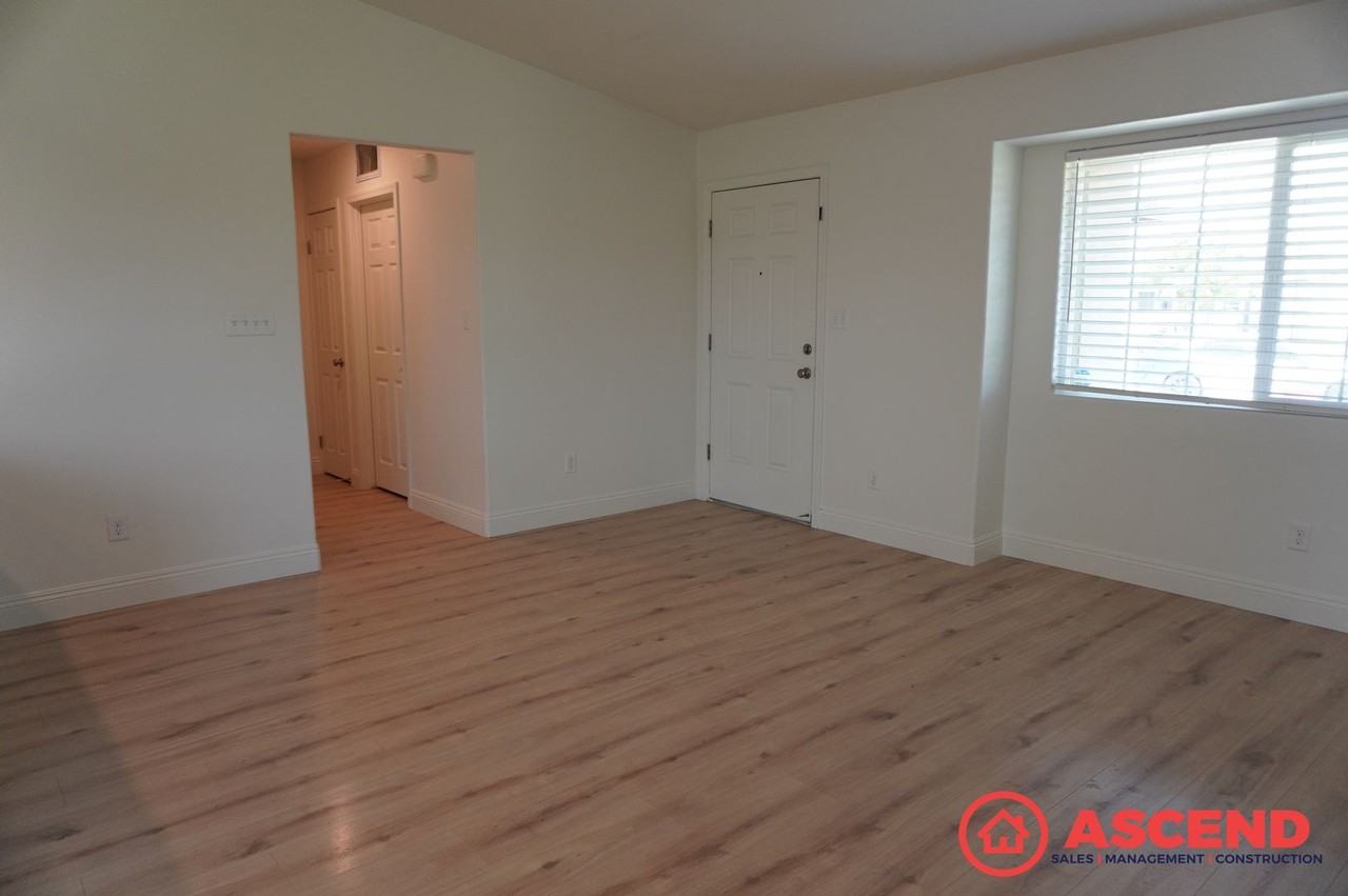 901 Guadalupe Ave - Photo 3 of 21