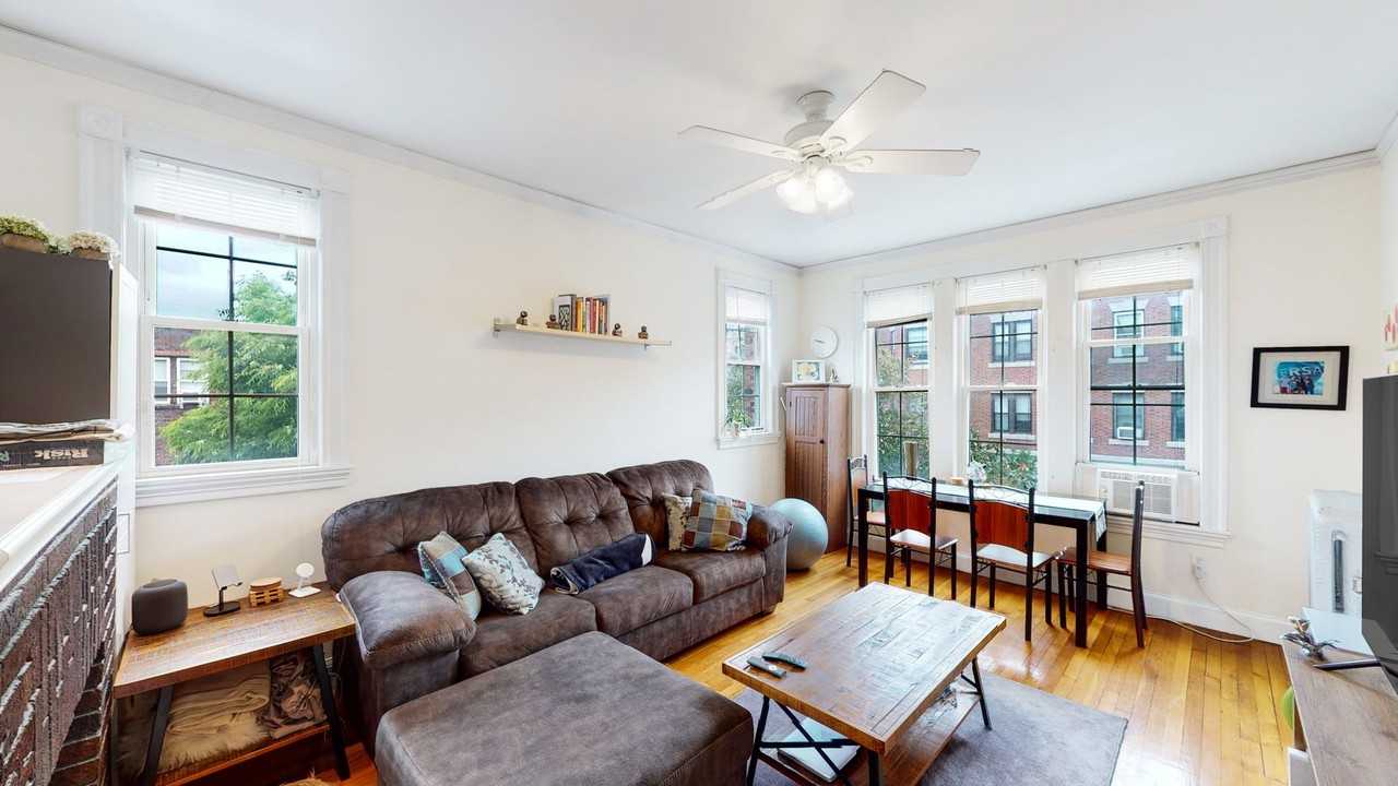 23 Glenville Ave - Photo 2 of 13