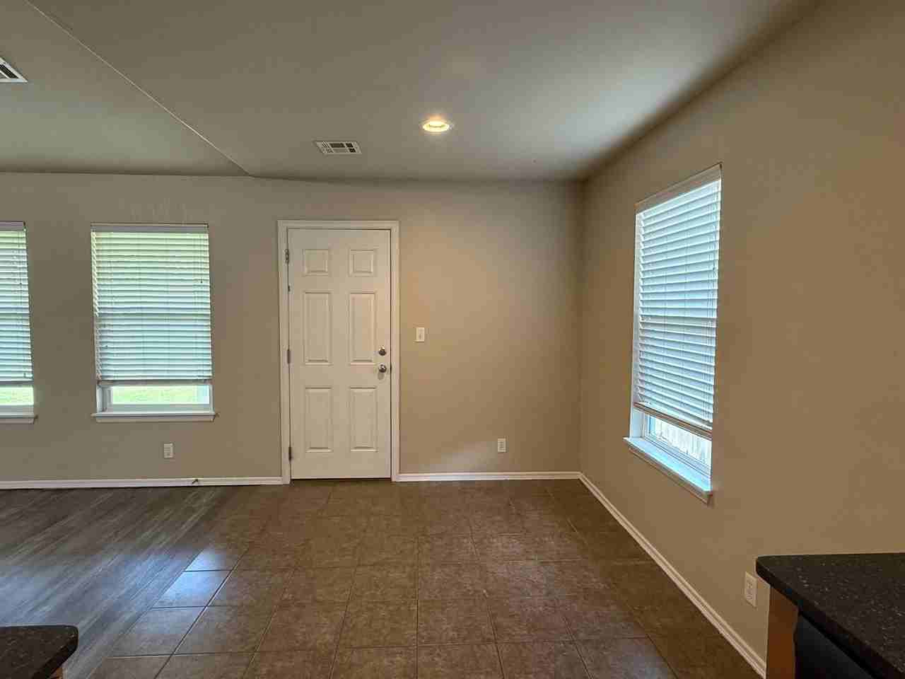 10716 N 147th East Ave - Photo 6 of 28