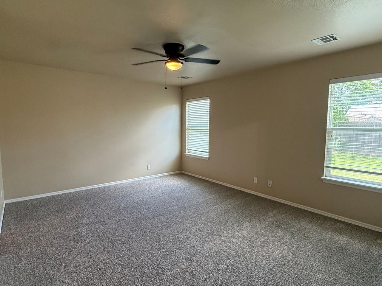 10716 N 147th East Ave - Photo 7 of 28