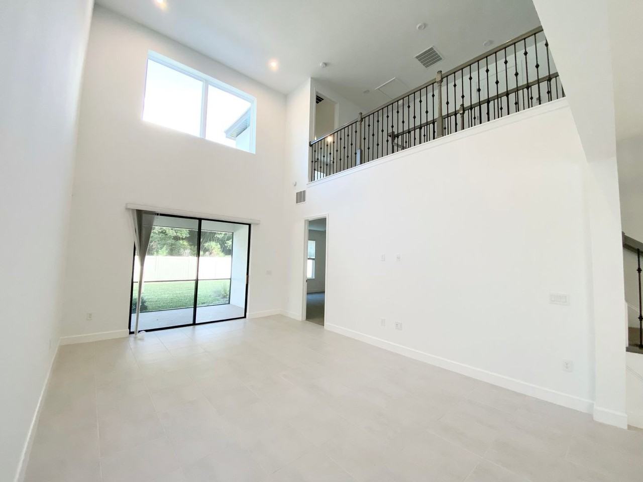 1409 Lone Feather Trl - Photo 5 of 41