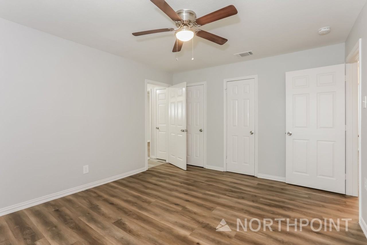 5724 Rich St - Photo 7 of 16