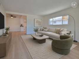 featured image of 25326 Oak St