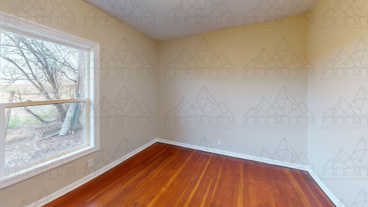 1308 Biggs St - Photo 6 of 13