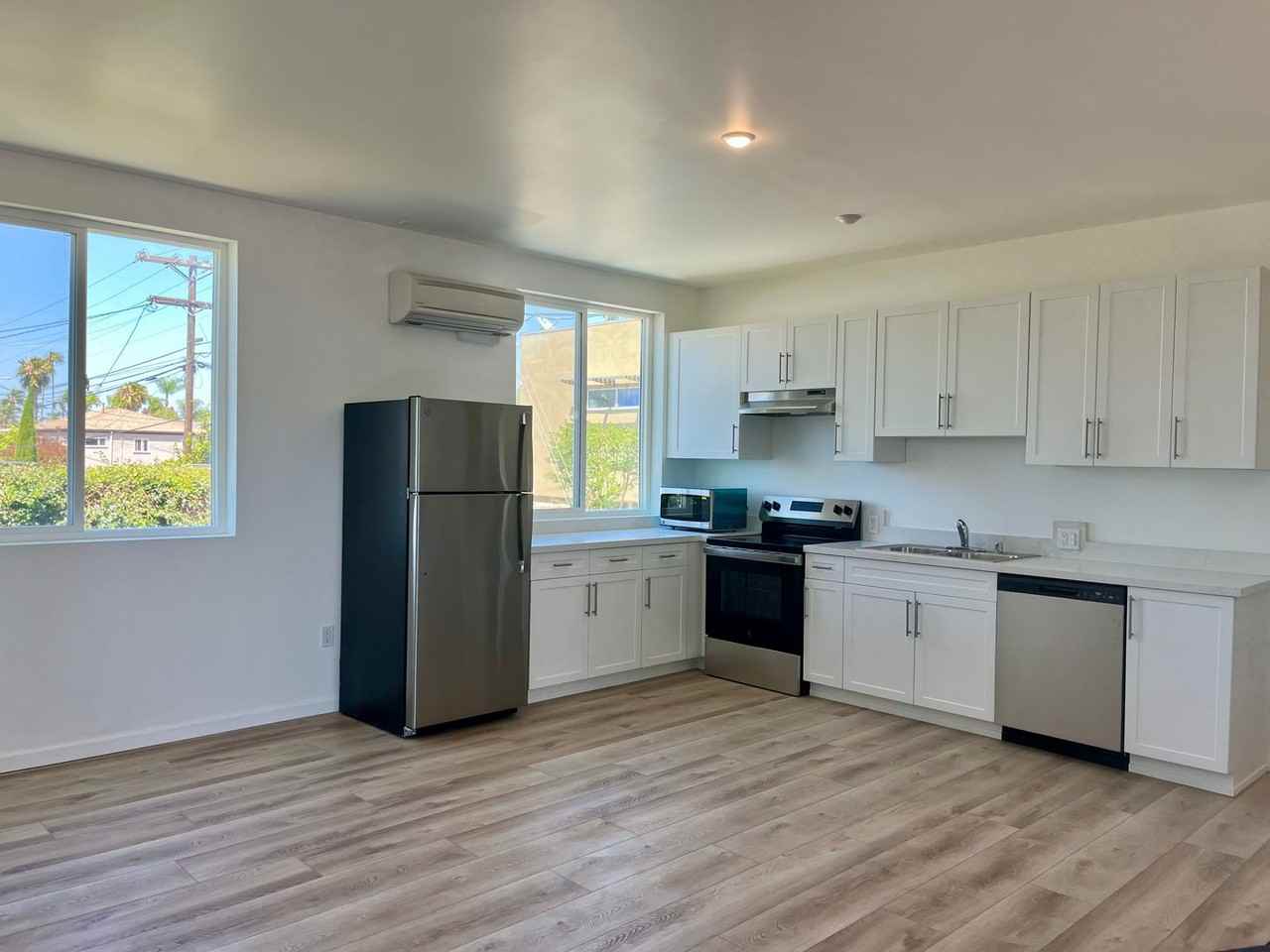 4118 Adams Ave - Photo 4 of 19