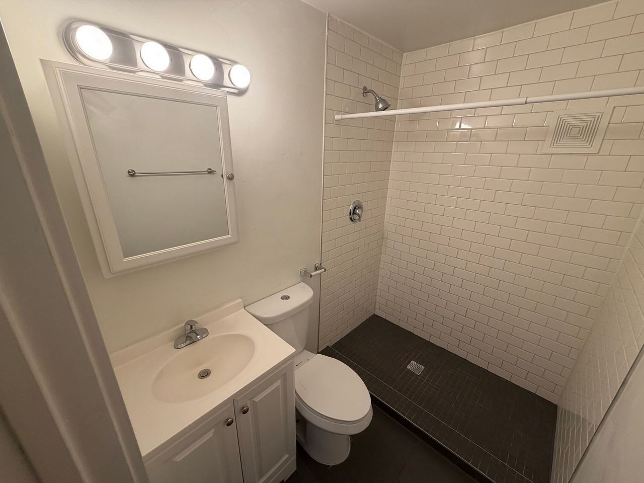 725 E Indiana Apartments near Gonzaga University! - Photo 4 of 8