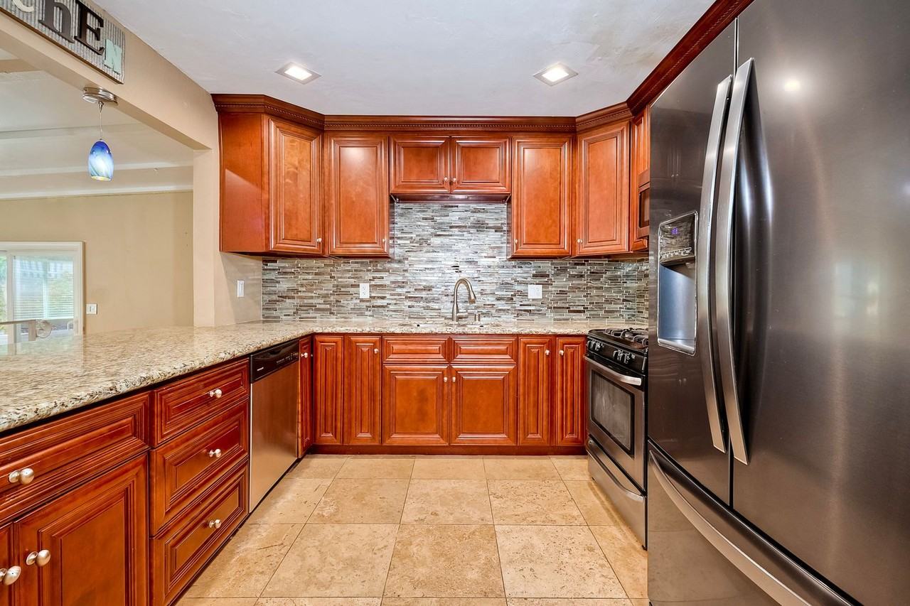 6523 Judy Lee Pl - Photo 5 of 20