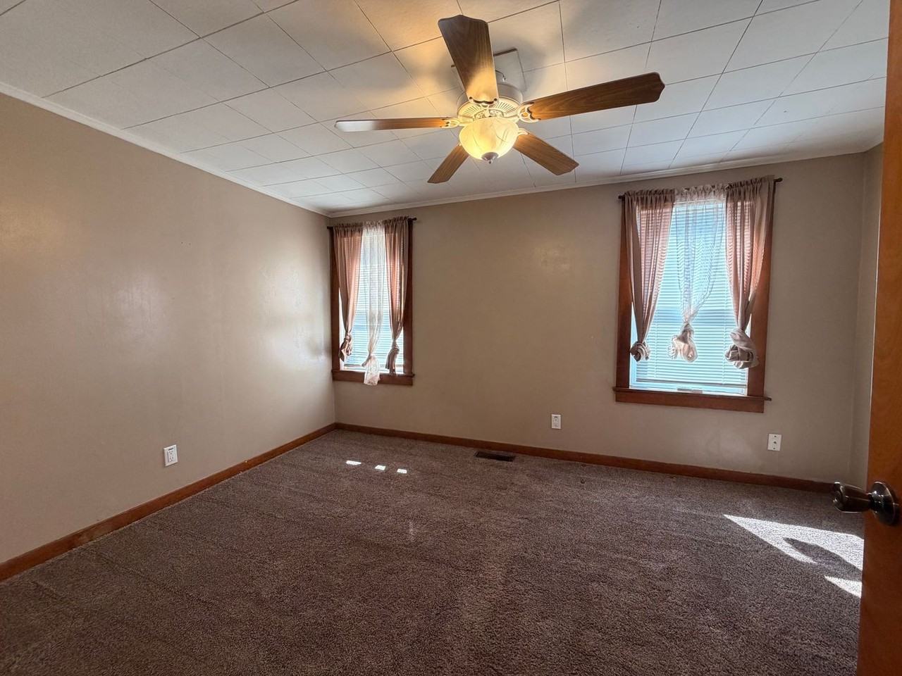 2119 13th Ave S - Photo 5 of 5