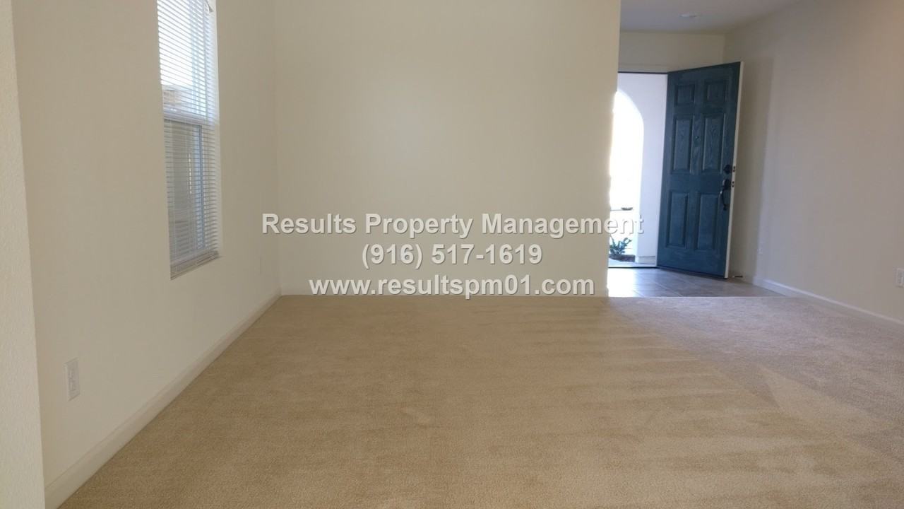 4329 Gentry Way - Photo 5 of 50