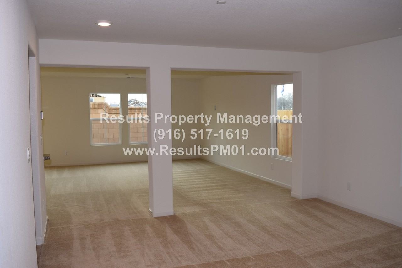 4329 Gentry Way - Photo 7 of 50