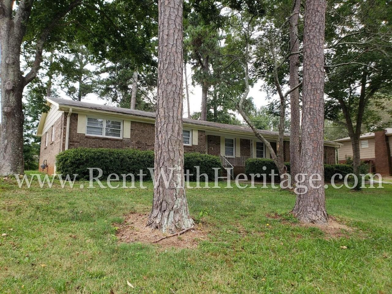 5407 Wilder Dr - Photo 3 of 40