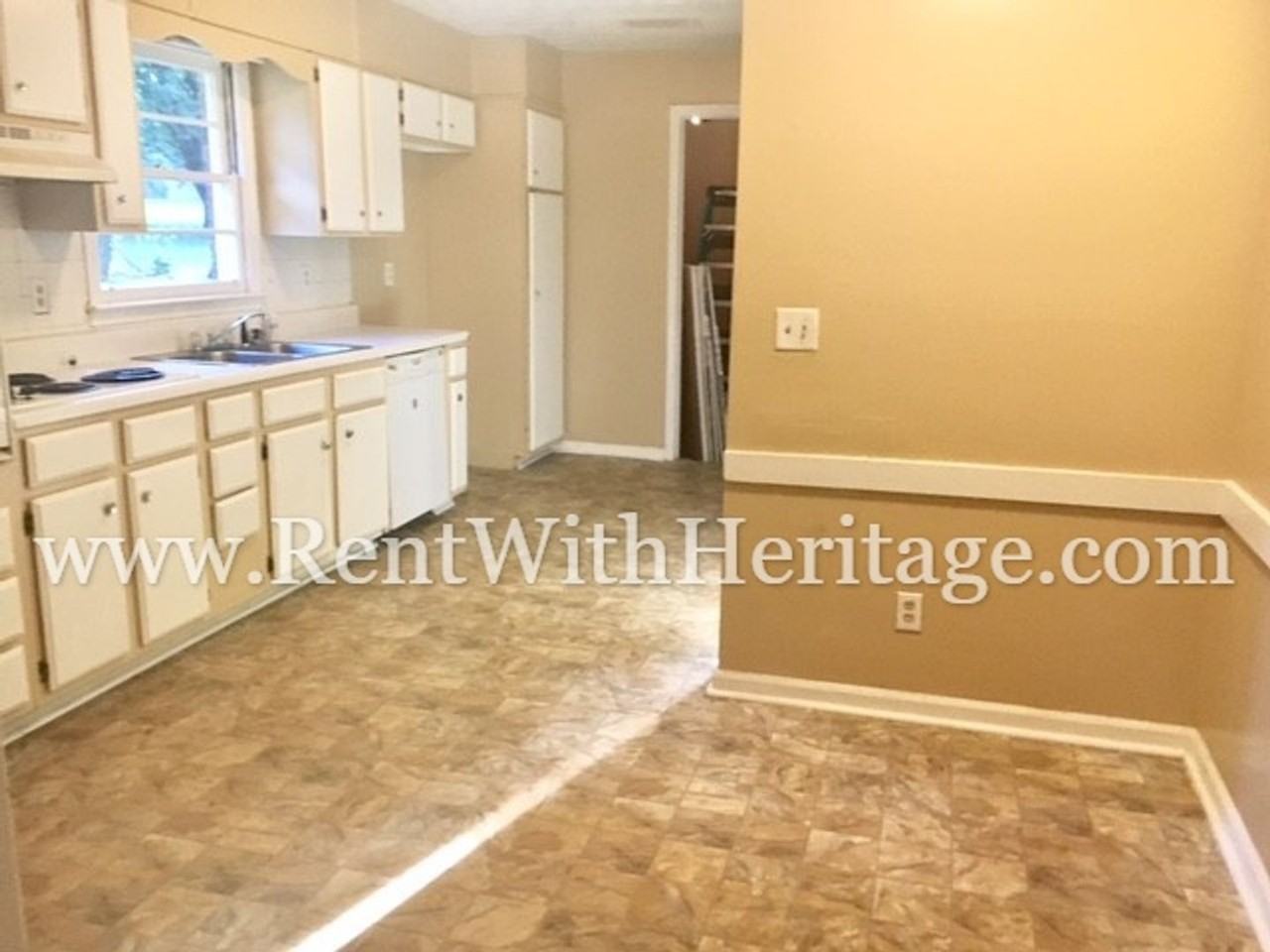 5407 Wilder Dr - Photo 7 of 40