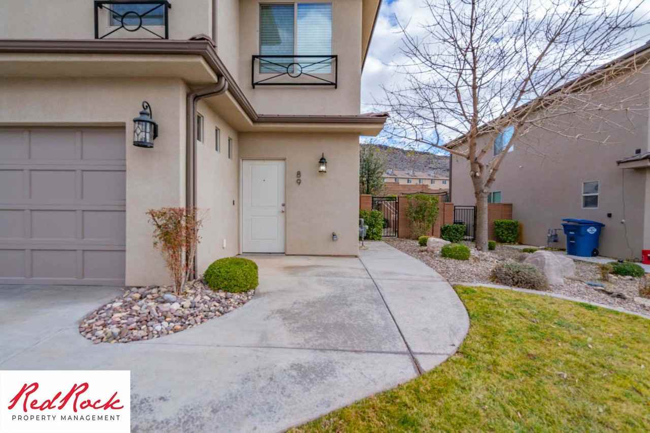 93 Clinton Cir - Photo 5 of 50